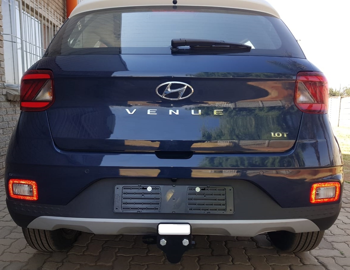 Hyundai Venue + FL Fixed Tow Bar (2019-) - HY160