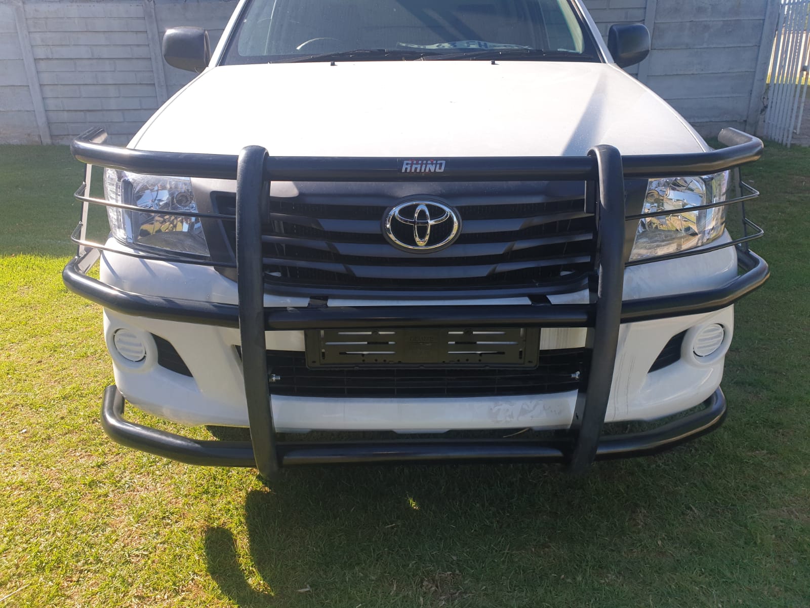 Toyota Hilux D4D Bush Guard (05/2005-01/2016) - TBL168-50WAVG